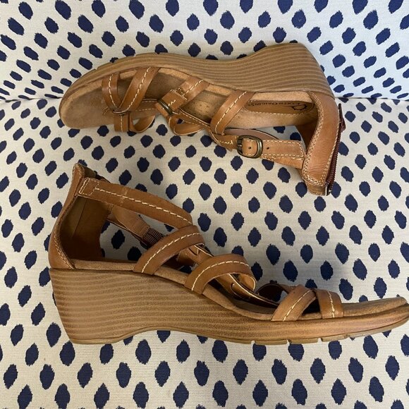 Earth Origins brown sandals size 9 - Picture 2 of 9